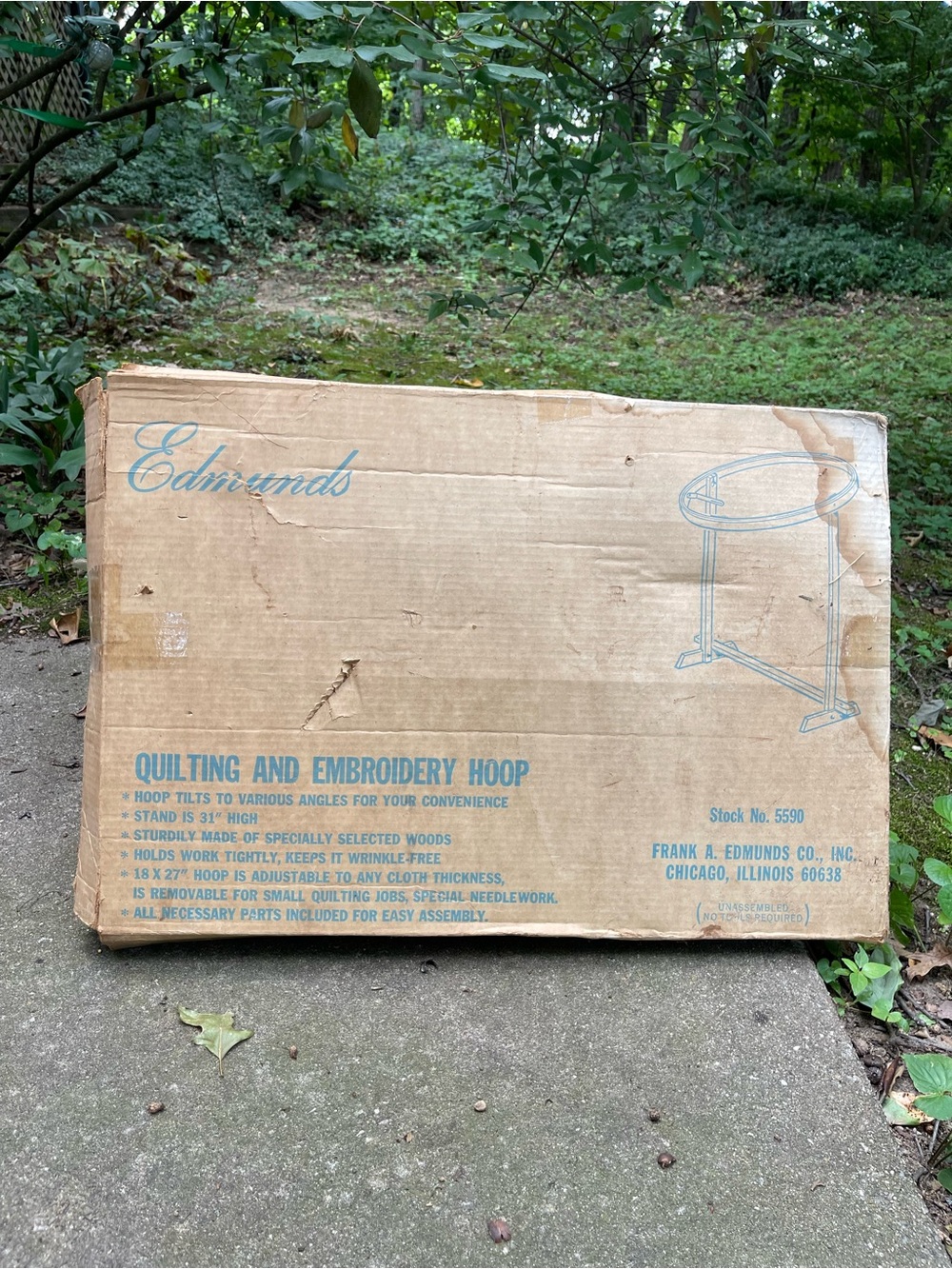 Edmunds Quilting and Embroidery Hoop in Brown Box